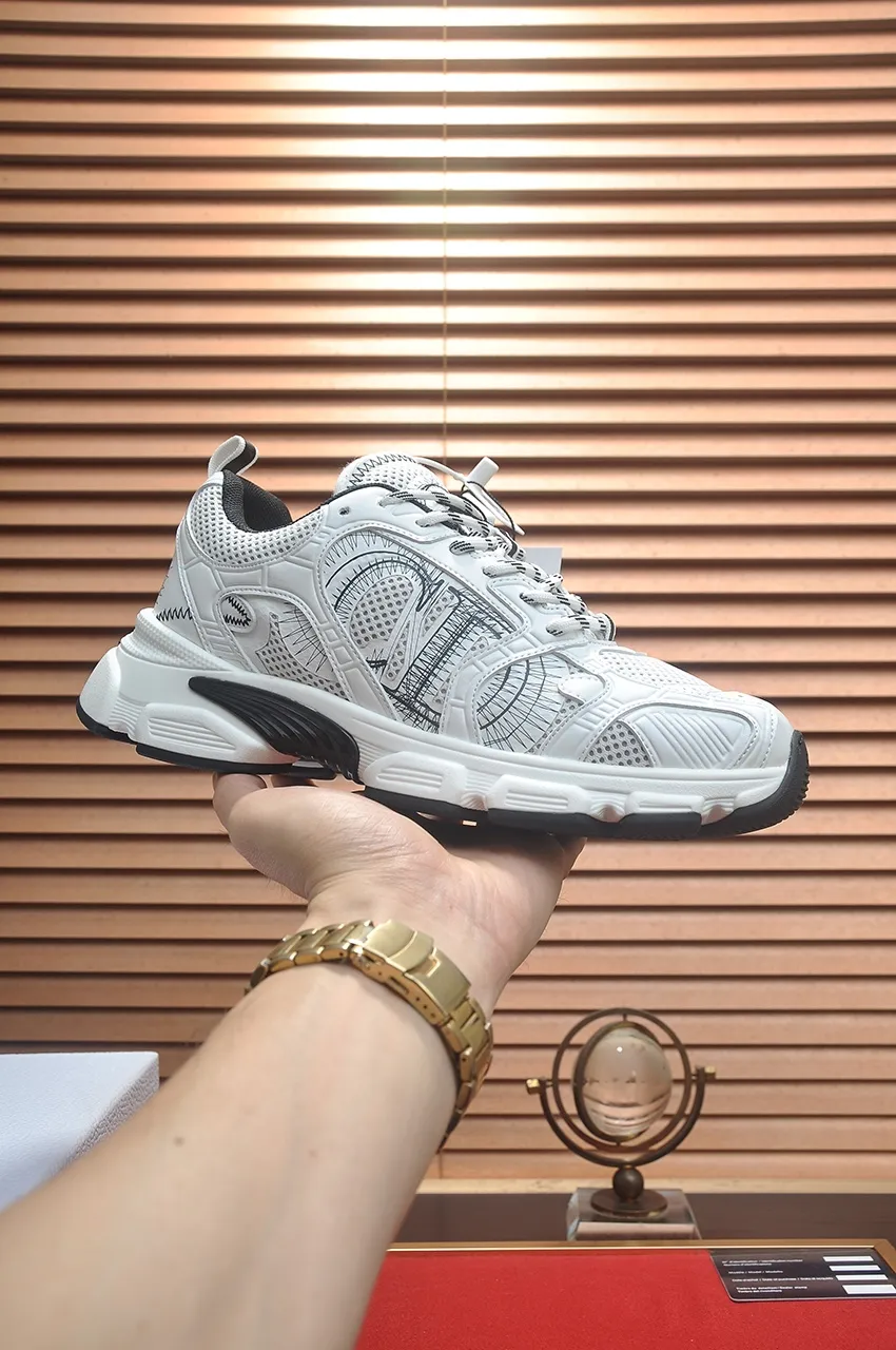 Men's shoes 💰: 640💶 (couples model) Brand: Dior (Dior) Standard code: Women's code 35-40. Men's code 38-44 (45 customized) Grade: Same as the official website Material: Top-quality original cowhide stitching Original wear-resistant and lightweight outsole Style category: Fashionable casual shoes Distinguished luxury brand elements top luxury Color: Actual picture color